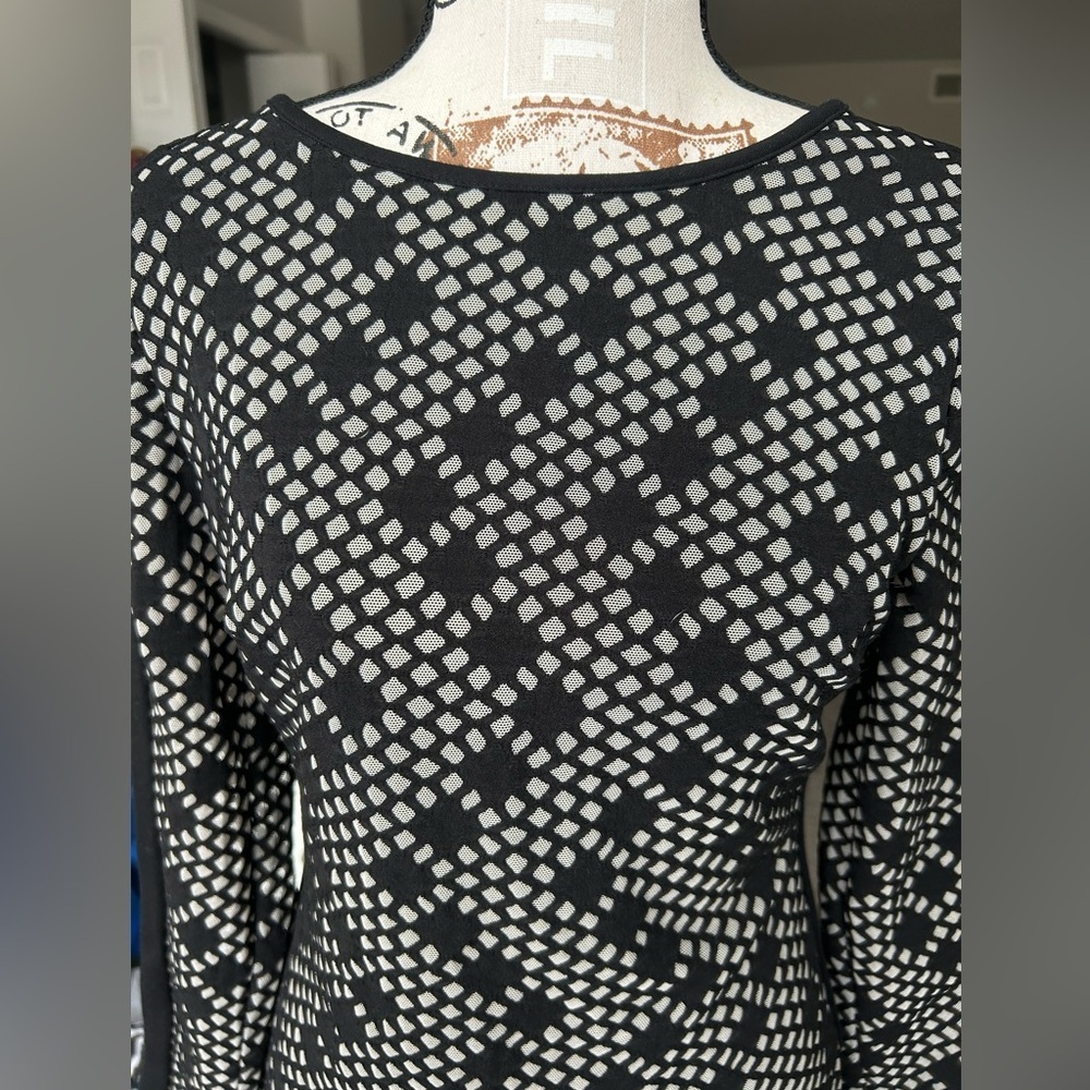 Vince Camuto Elegant black midi dress with square mesh cutout design size 6 - Picture 2 of 9